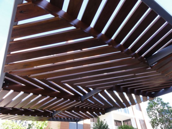 Outdoor-Shade-Structure